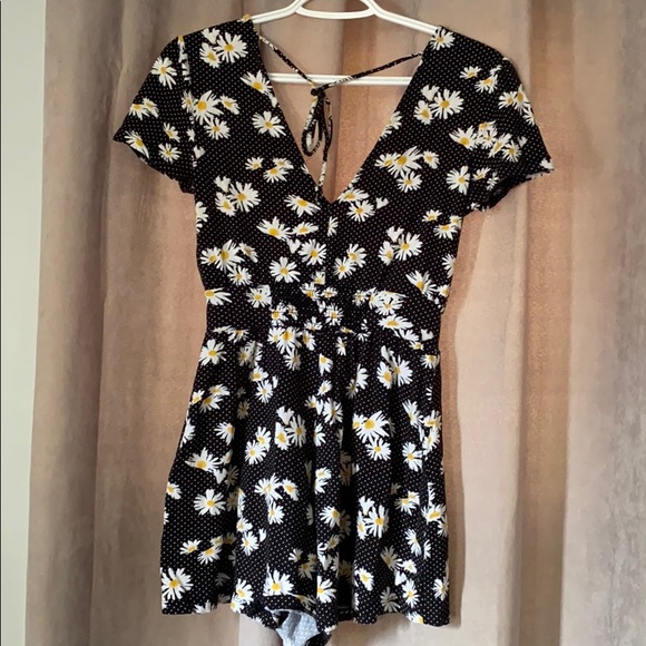 Daisy Romper - Picture 2 of 3